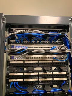 Equipe System Frame em infraestrutura e instalação